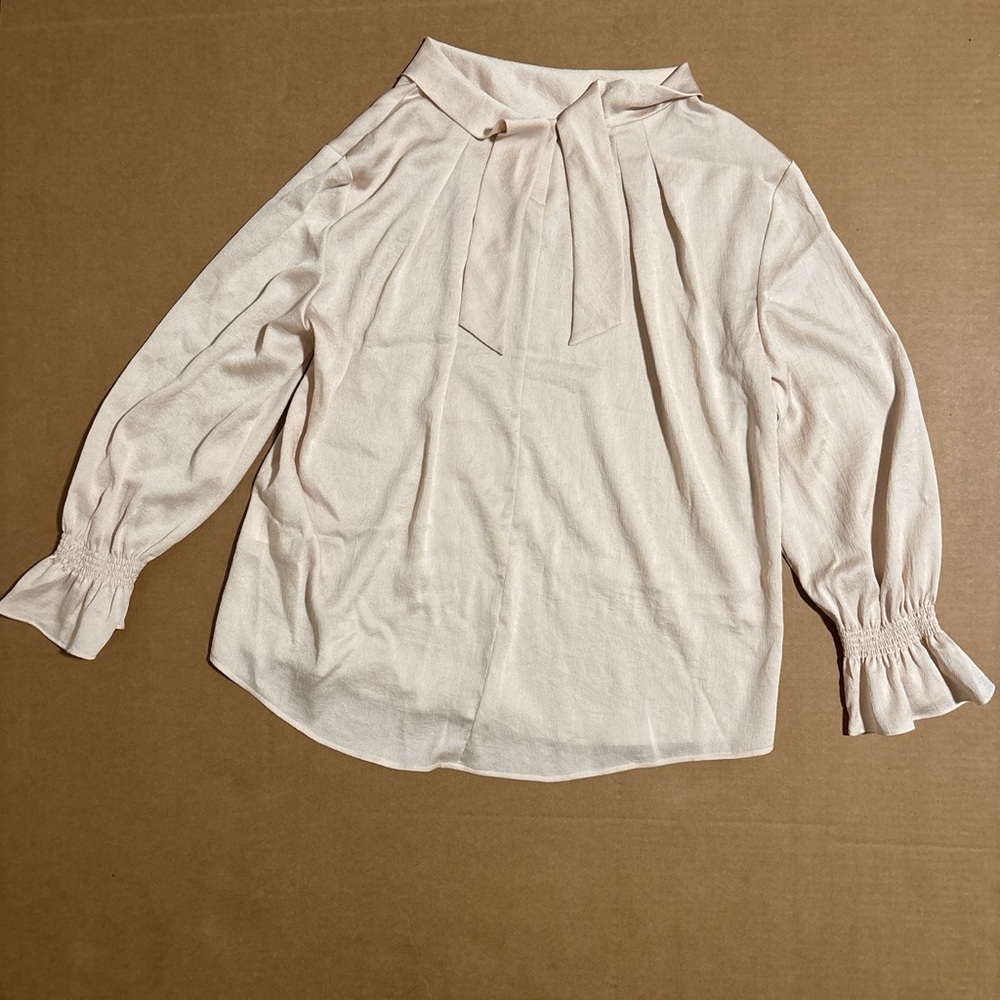 Chic Cream Women's Blouse with Bow Detail